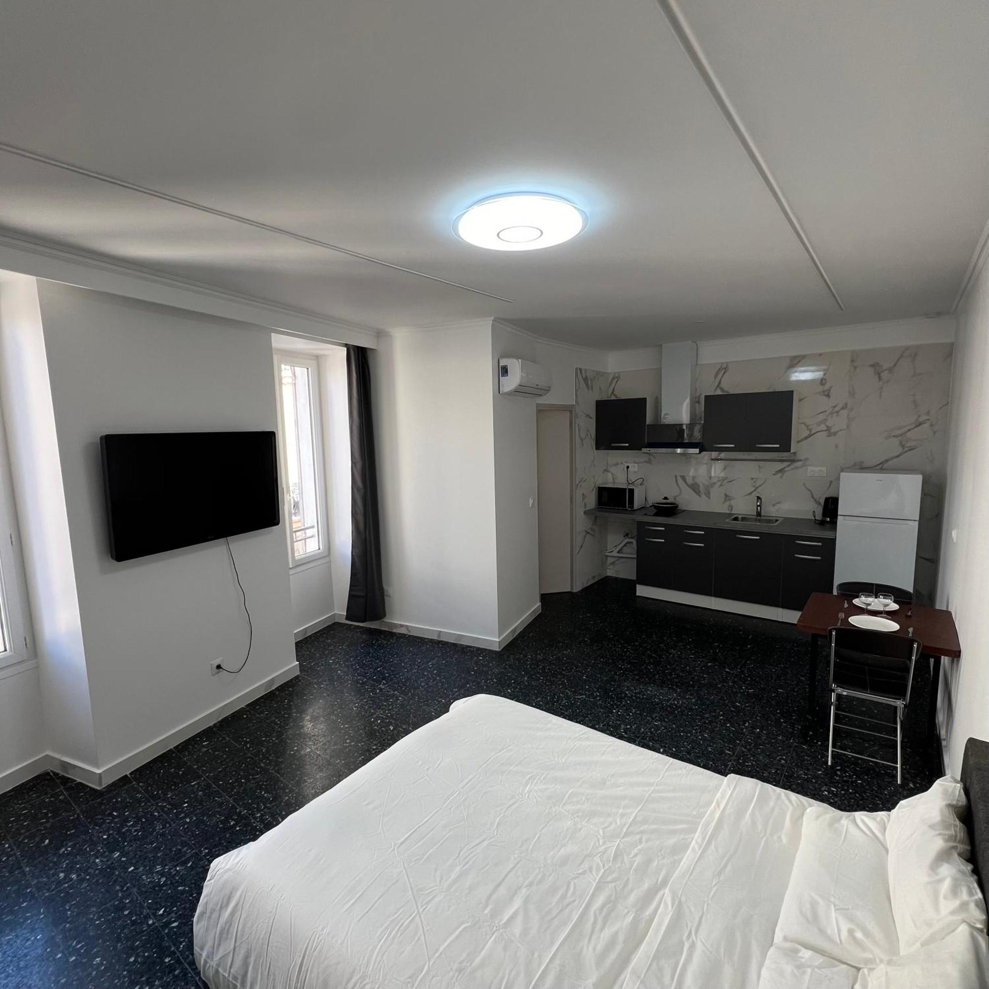 Suite St Charles, Canebiere, Vieux-Port マルセイユ エクステリア 写真